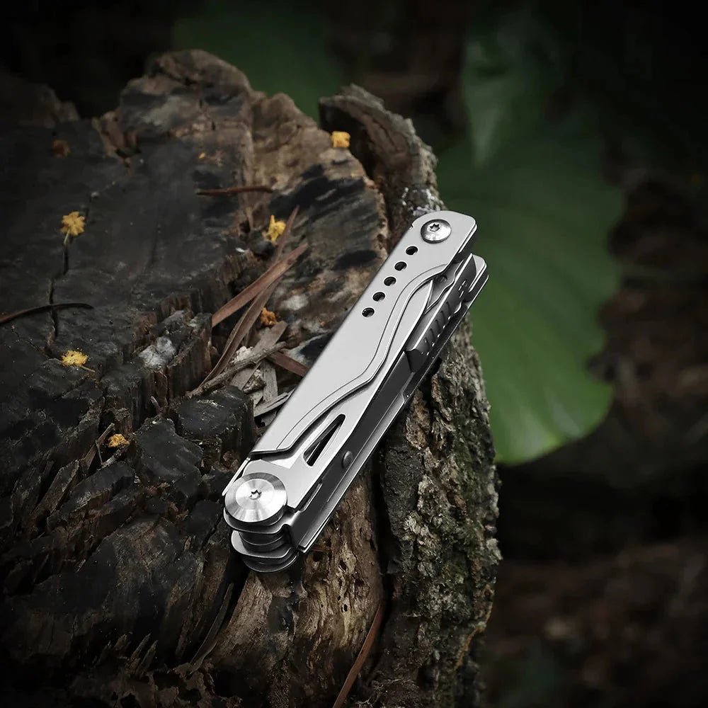 All-in-One Utility Outdoor Blade